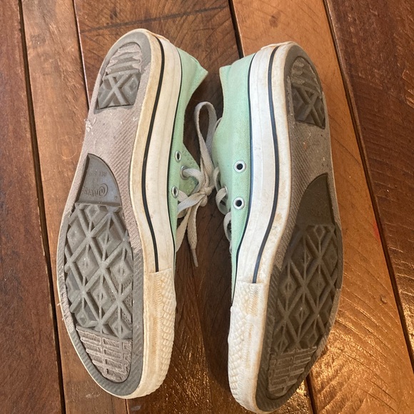 Upcycled OOAK Mushroom Nature Embroidered Converse Chuck Taylor All Star Size 8 - Picture 5 of 6